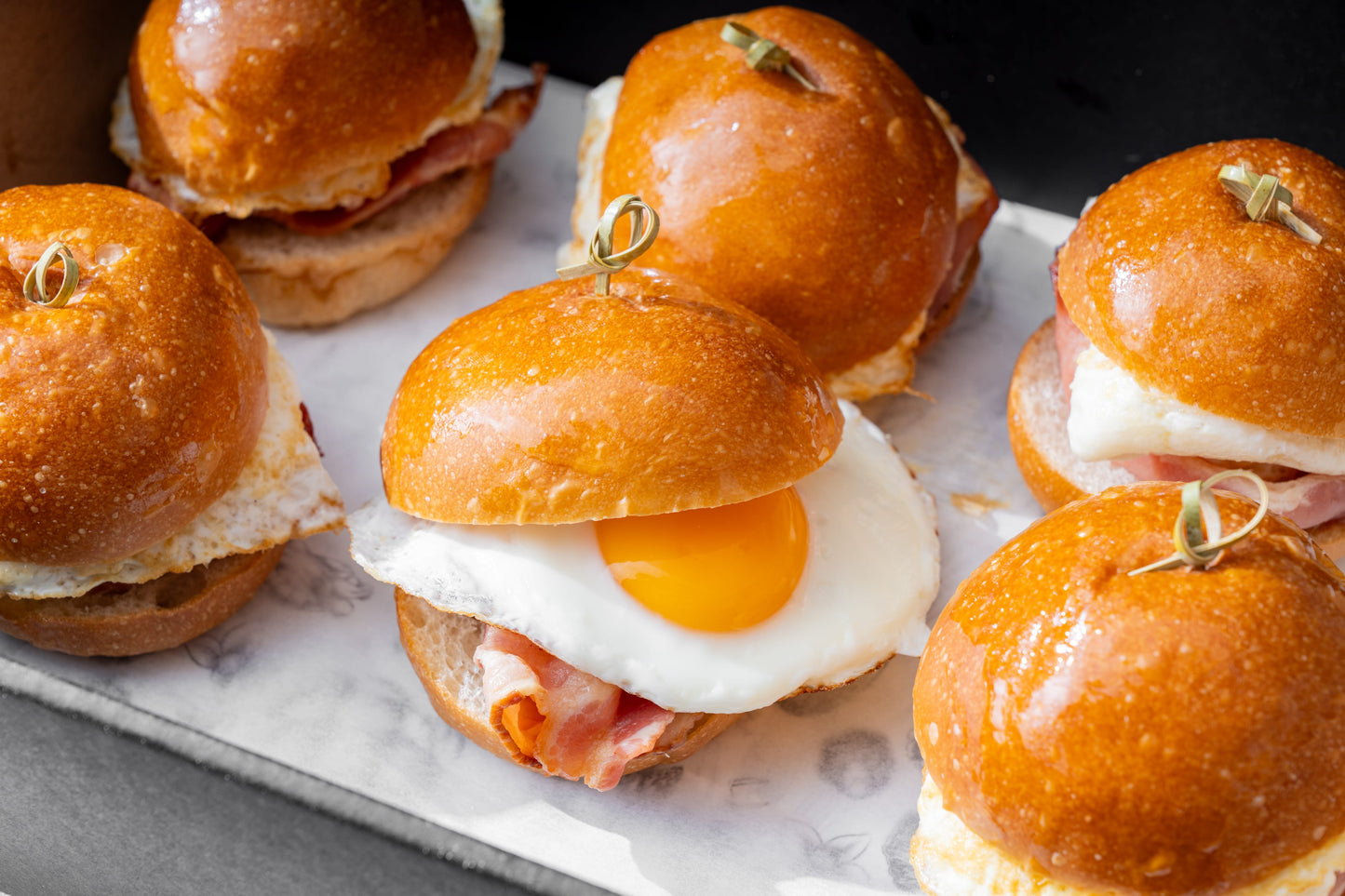 Bacon & egg slider