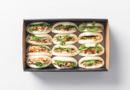 Lemongrass chicken, chilli & mint bao