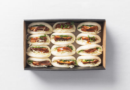 Peking duck, scallions & hoisin sauce bao